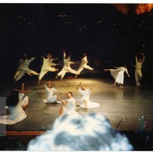 Compañía de Danza Espiral en Canto Libre: Jornadas de Purificación del ex Estadio Chile