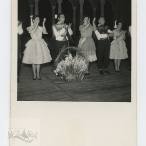 Conjunto Cuncumén y Margot Loyola, 1960